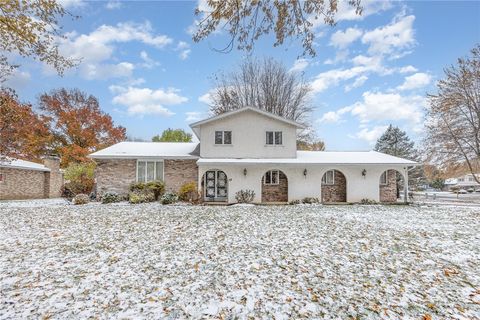 28 Venice Circle Rochester NY 14609