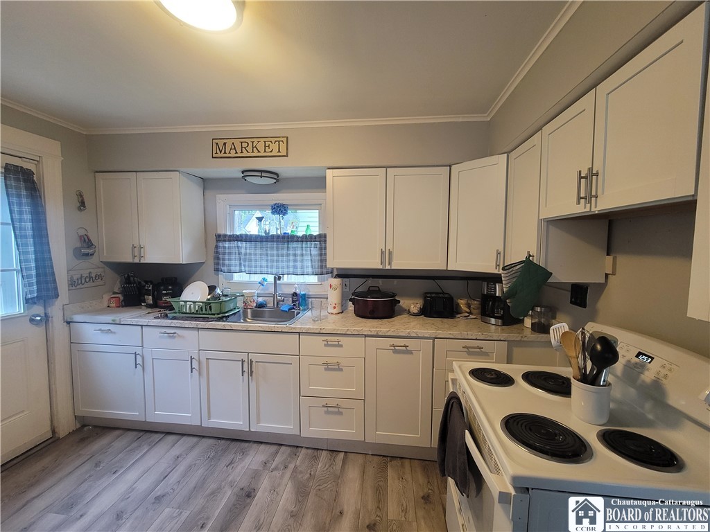 75 Royal Avenue, Jamestown, New York image 12