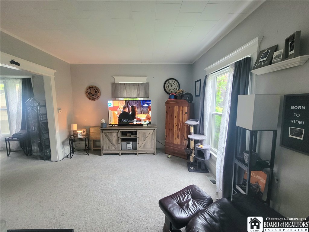 75 Royal Avenue, Jamestown, New York image 5