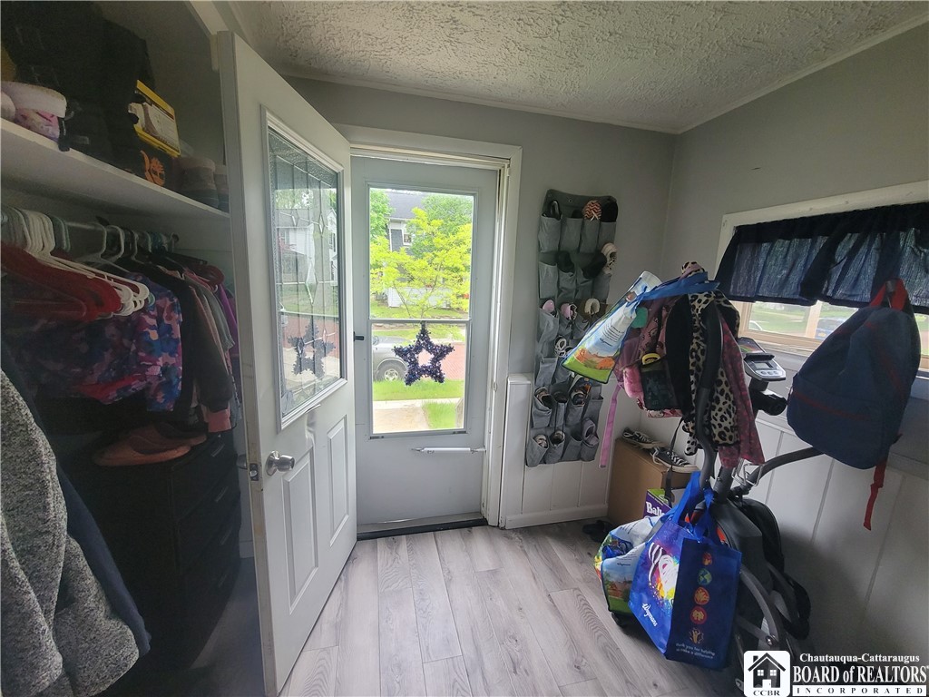 75 Royal Avenue, Jamestown, New York image 4