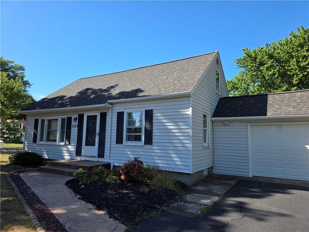 Photo of 264 Harvest Drive, Greece, NY 14626 (MLS # R1644043)