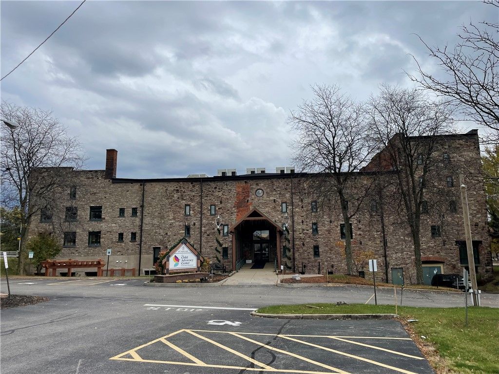 Photo of 1 Mount Hope Ave Ave, Rochester, NY 14620 (MLS # R1649194)