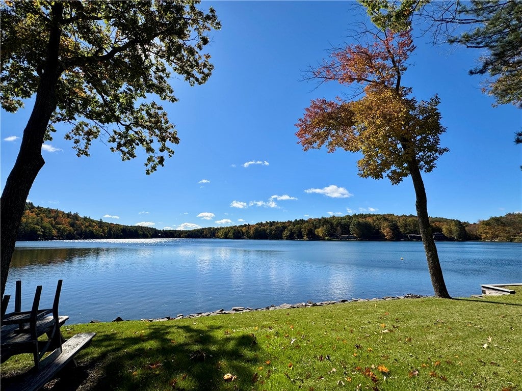 335 & 339 Arnold Lake Road