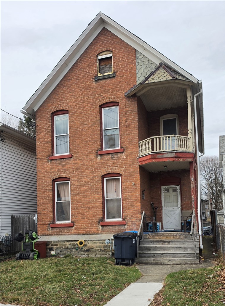 Photo 1 of 5 — 364 W 3rd Street, Elmira City, NY 14901
