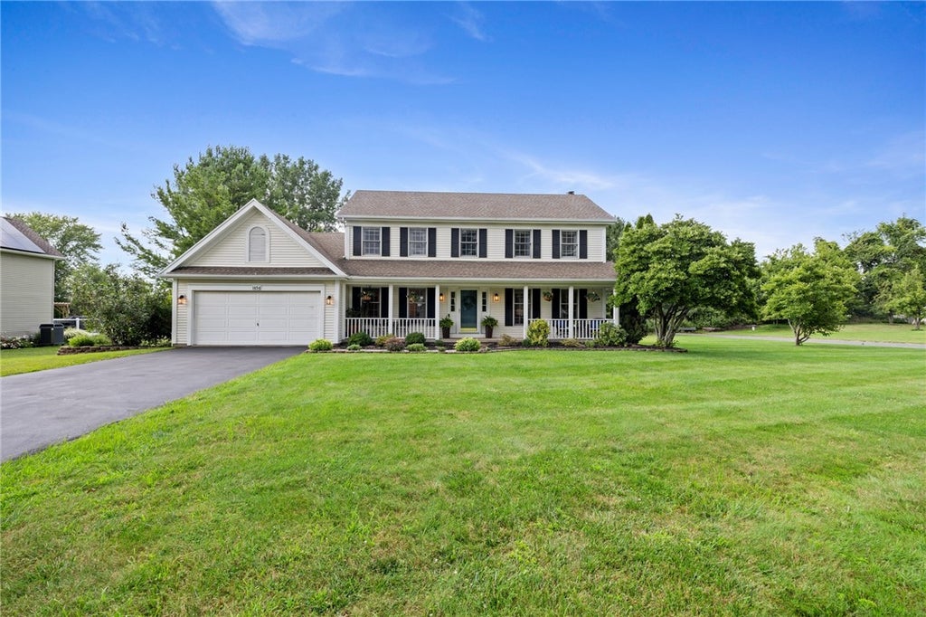 Photo of 1454 Chigwell Lane N, Webster, NY 14580 (MLS # R1701172)