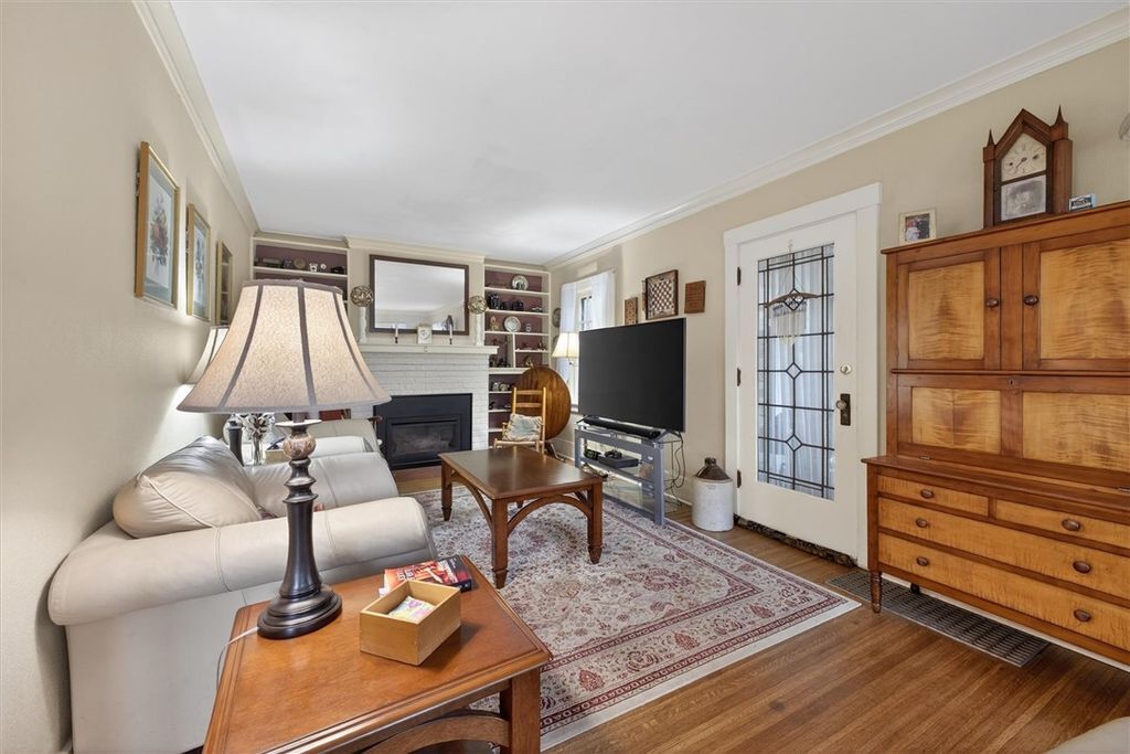 Photo of 96 Thomas Avenue, Irondequoit, NY 14617 (MLS # R1667611)