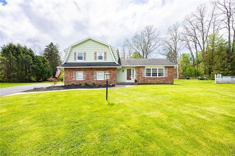 92 pebble hill road fairport ny 14450