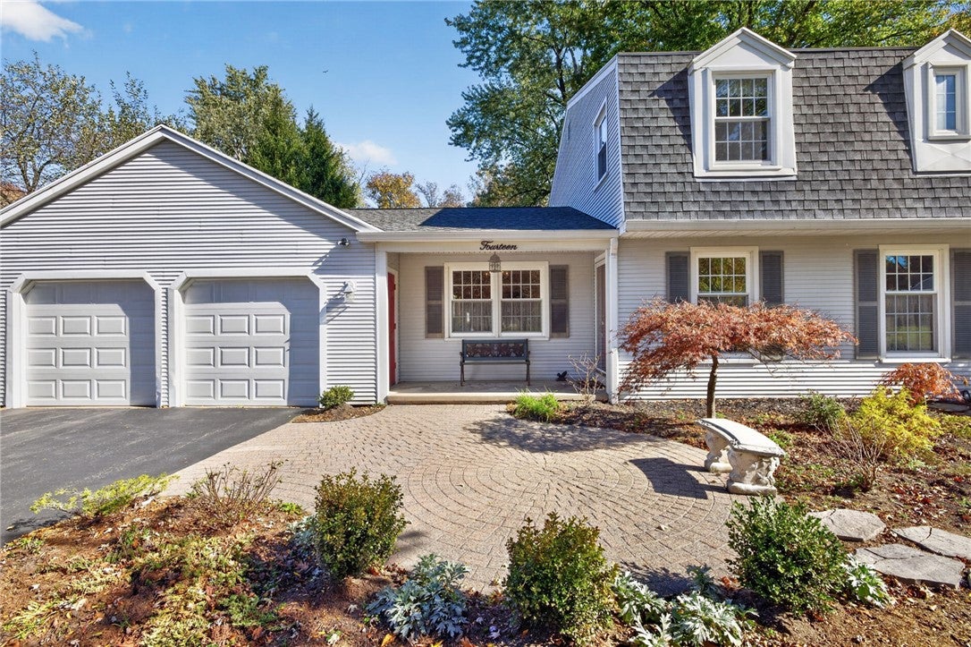 14 Kings Lacey Way
