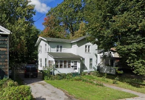 Photo of 18 N Liberty Street, Albion, NY 14411 (MLS # R1655307)