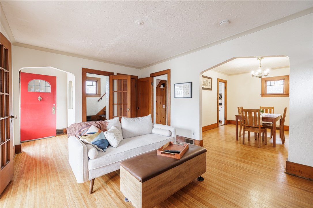 104 Spencer Road, Irondequoit, New York image 5