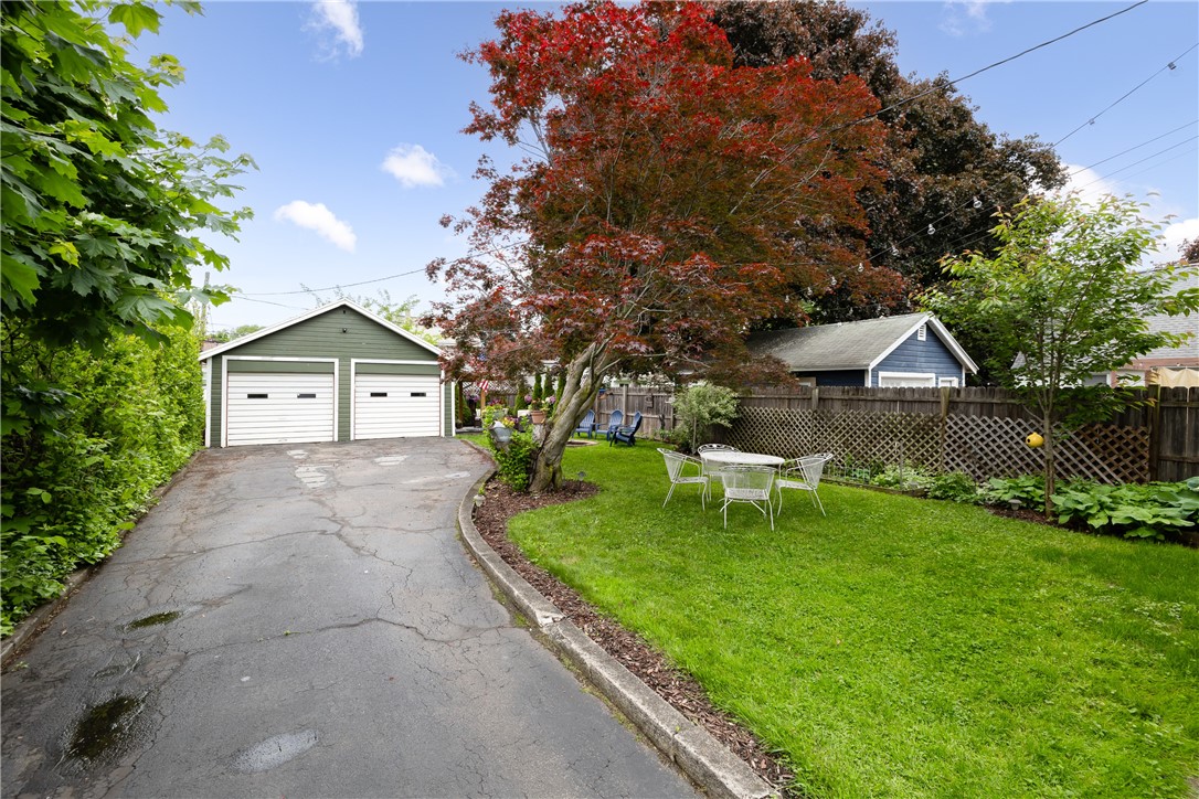 104 Spencer Road, Irondequoit, New York image 3