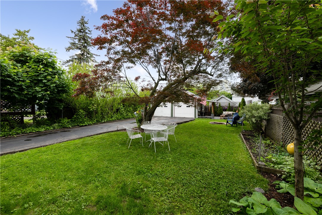 104 Spencer Road, Irondequoit, New York image 4