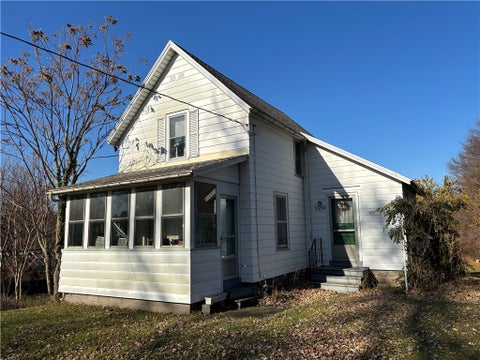 Photo of 1339 Stanton Lane, Irondequoit, NY 14617 (MLS # R1718883)