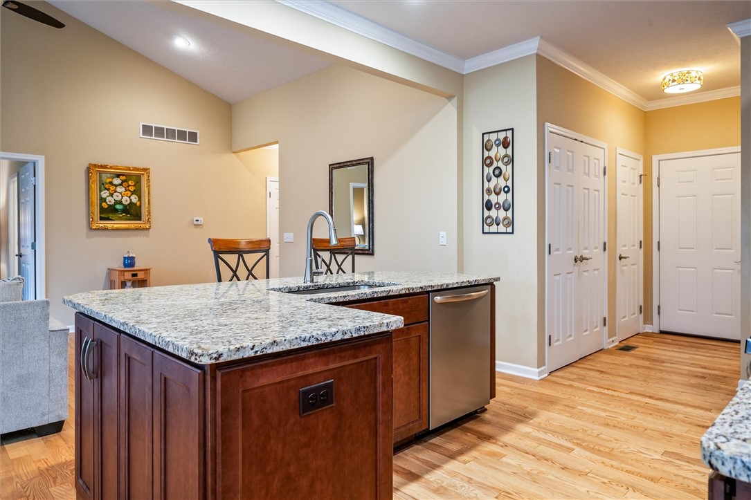 57 Golden Oaks Way, Gates, New York image 10