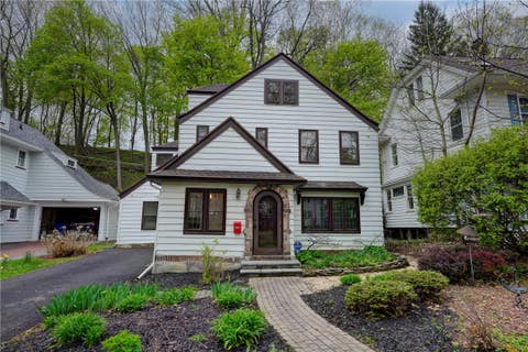 Homes For Sale - 37 Highland Parkway<br/> Monroe County, Rochester, NY 14620