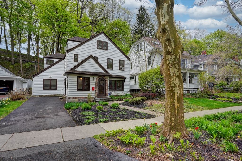 Photo of 37 Highland Parkway, Rochester, NY 14620 (MLS # R1673800)