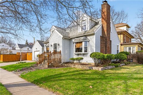 Homes For Sale - 197 Barry Road<br/> Monroe County, Irondequoit, NY 14617