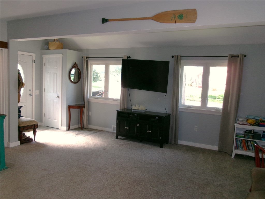 660 Bennington Dr