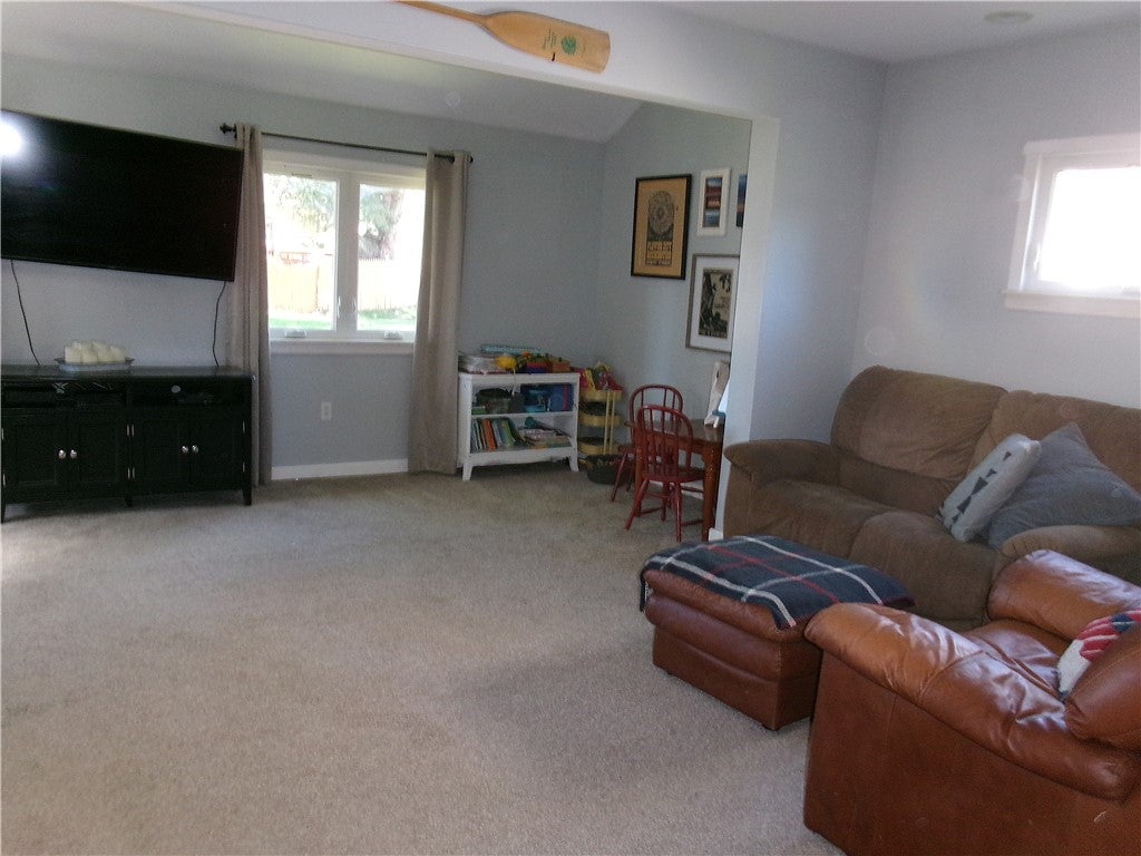 660 Bennington Dr