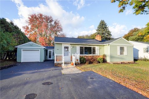 Photo of 536 Hinchey Road, Gates, NY 14624 (MLS # R1642763)