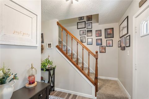 Tiny photo for 12 Calman Place, Canandaigua City, NY 14424 (MLS # R1684266)