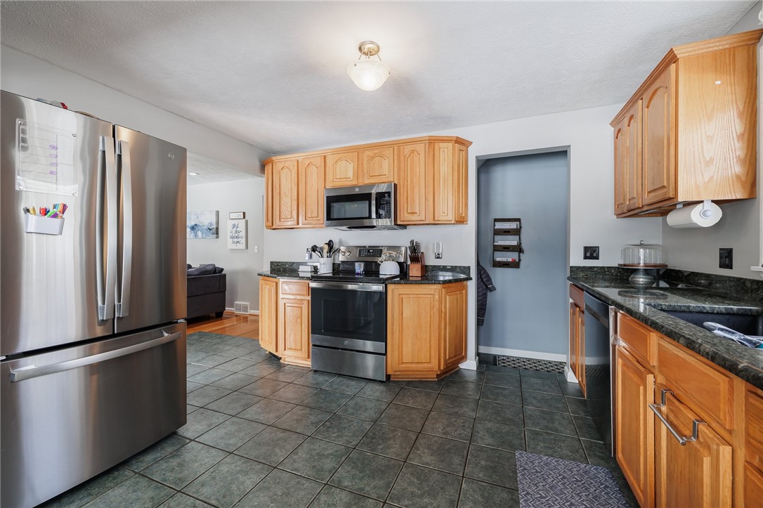 518 Apple Orchard Lane, Webster, New York image 16