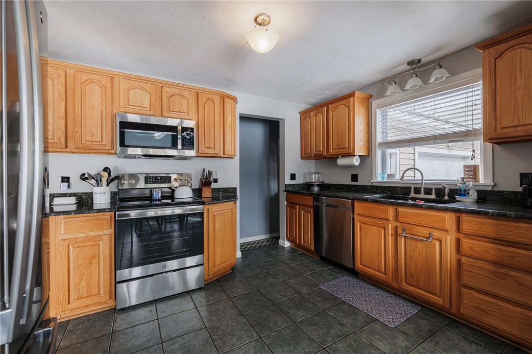 518 Apple Orchard Lane, Webster, New York image 17