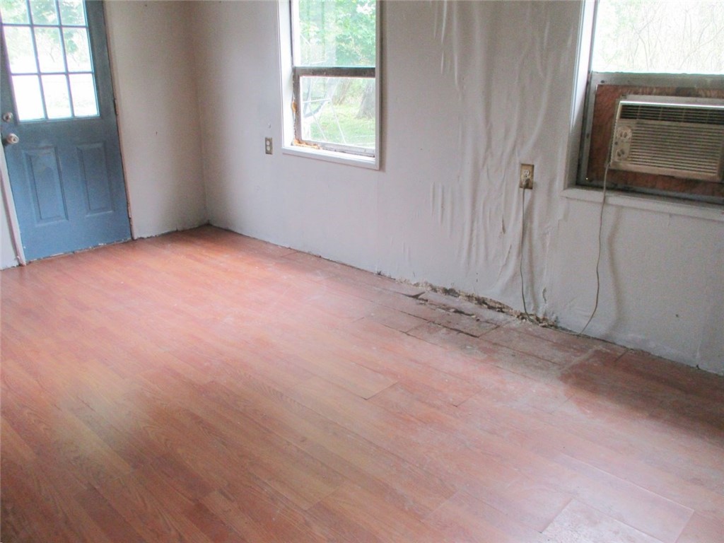 2536 Spaulding Drive, Corning, New York image 2