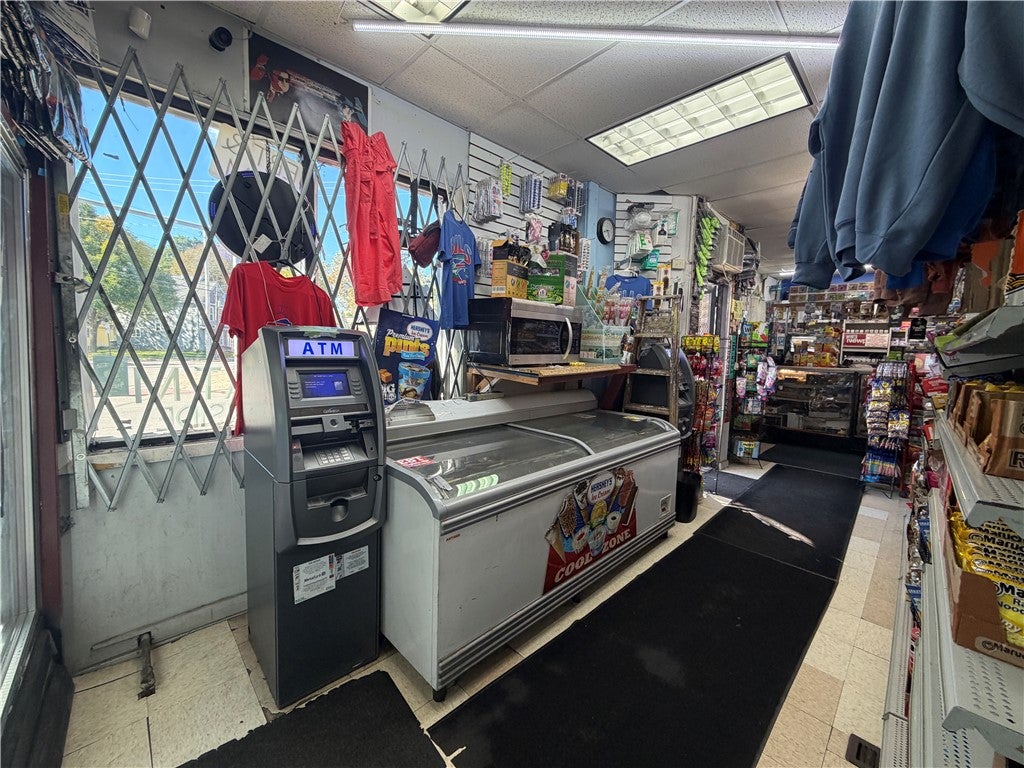 752 W Broad Street