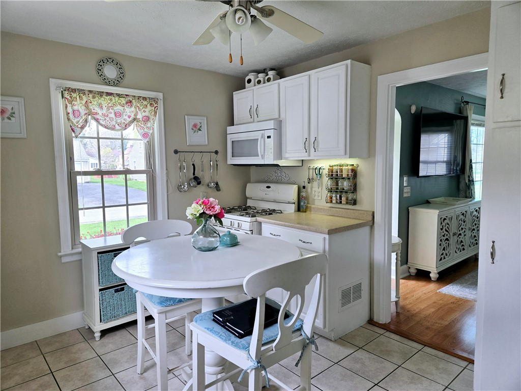 227 Belmont Road, Greece, New York image 31