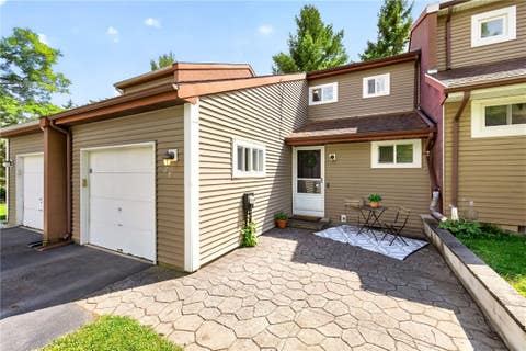Photo of 25 Mayapple Lane, Henrietta, NY 14586 (MLS # R1707965)