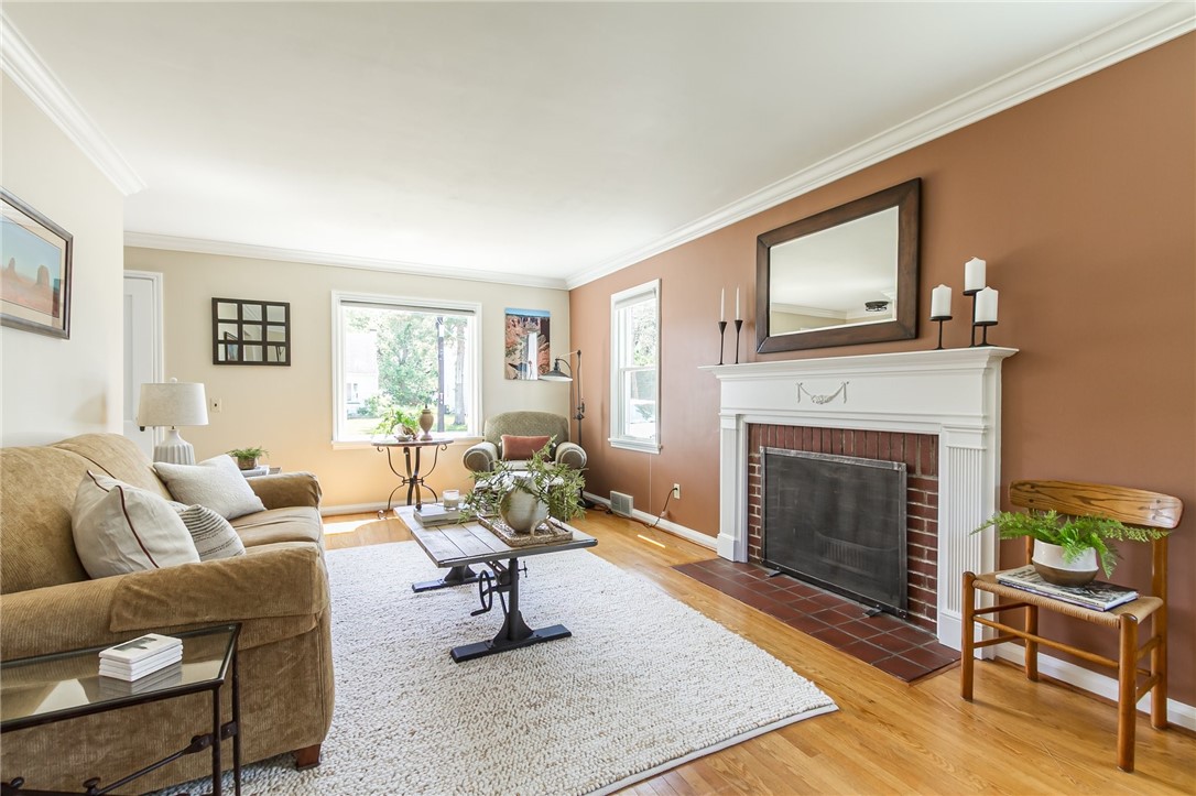 Search Properties 3 237 w hickory street