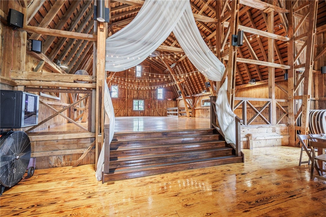 3956 Caledonia Avon Road