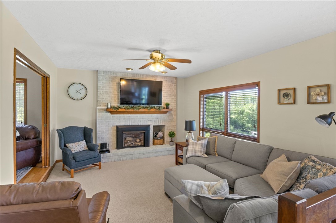 122 Galvin Court, Farmington, New York image 9