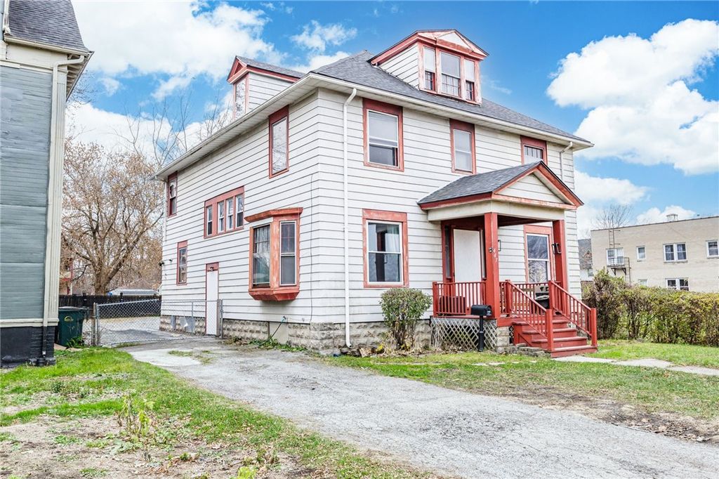 Photo of 447 West Avenue, Rochester, NY 14611 (MLS # R1652664)