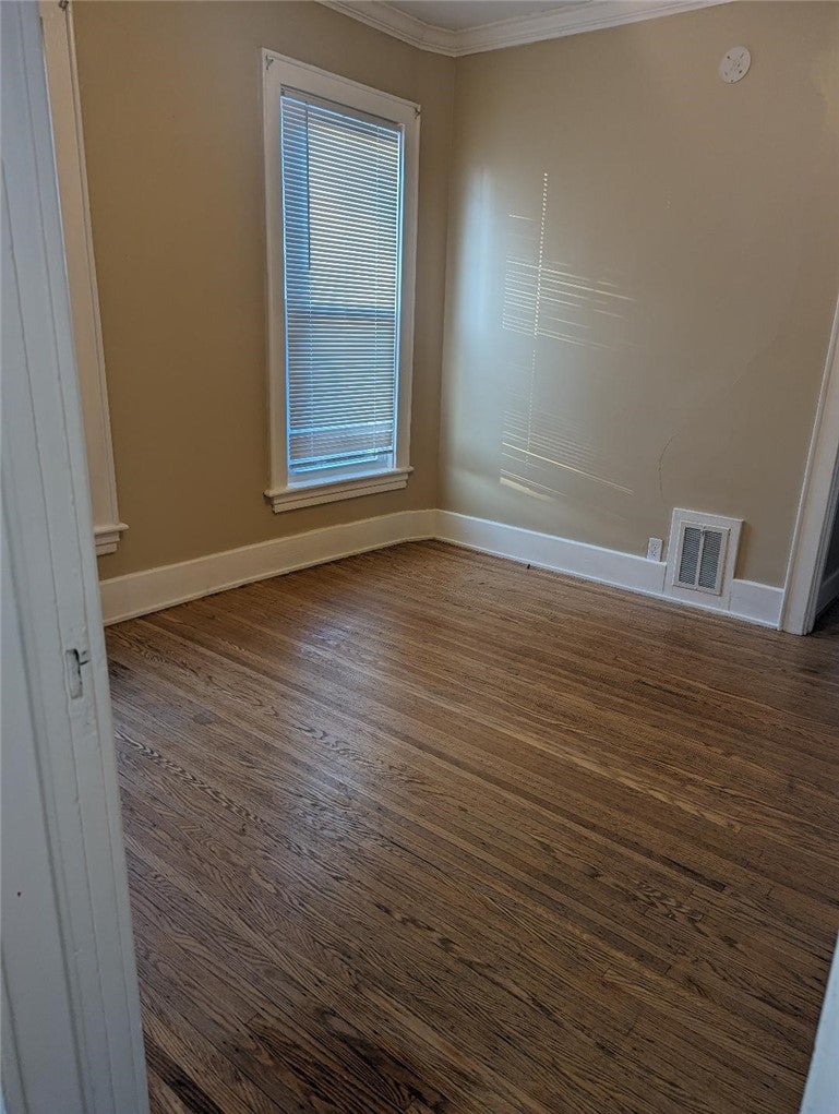 7.5 - 8.5 Donlon Street 5
