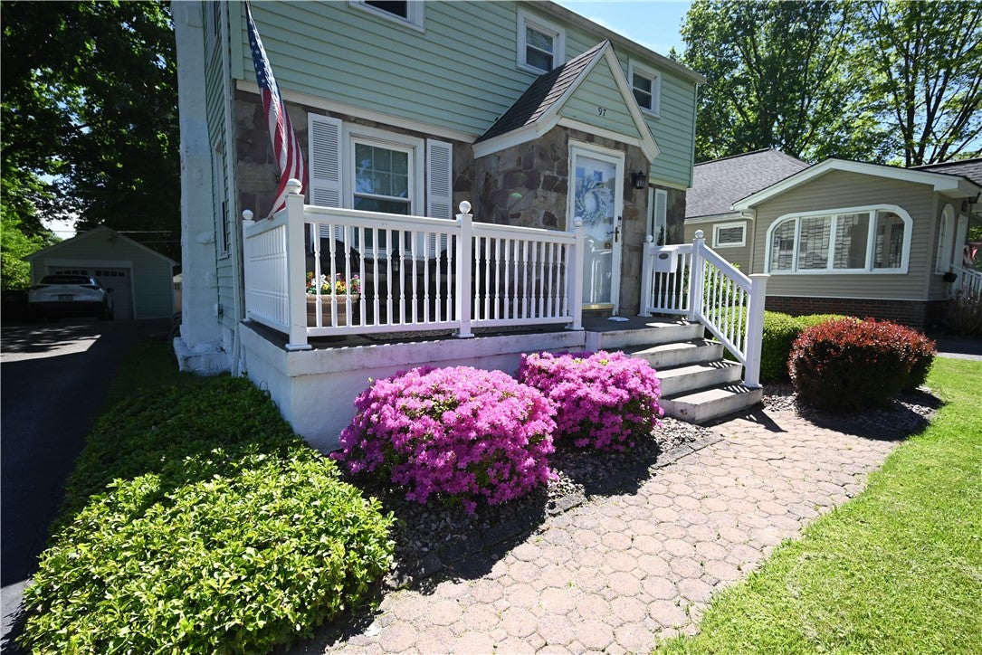 97 Lyndale Drive