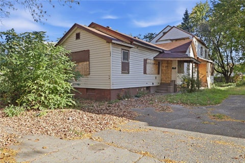 Photo of 282 Parkway, Rochester, NY 14608 (MLS # R1723178)