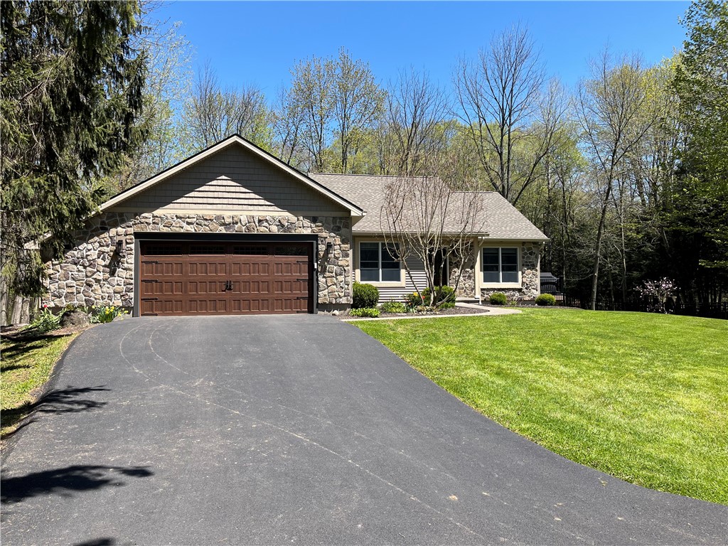 4640 Boynton Road, Walworth, New York image 1
