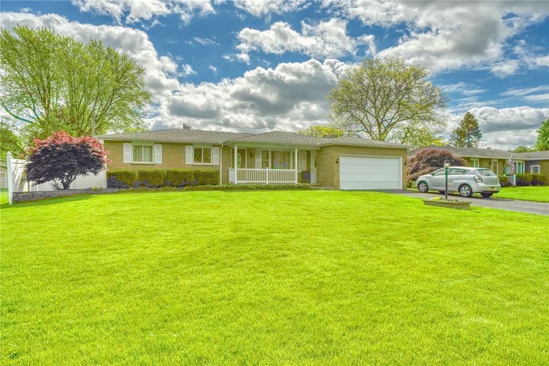 173 Dorian Lane, Greece, New York image 4