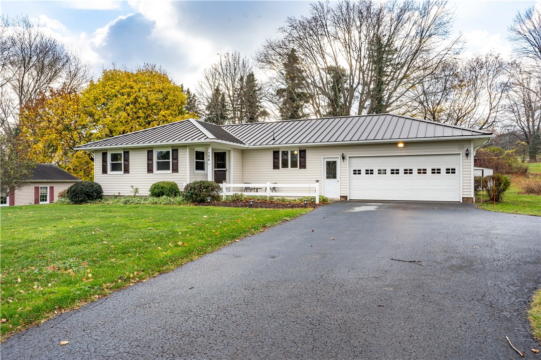 598 Lowell Drive, Macedon, New York image 3