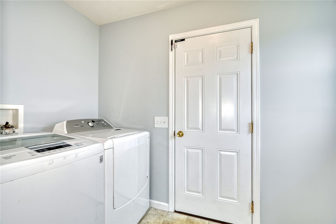 71 Westcombe Park, Henrietta, New York image 15