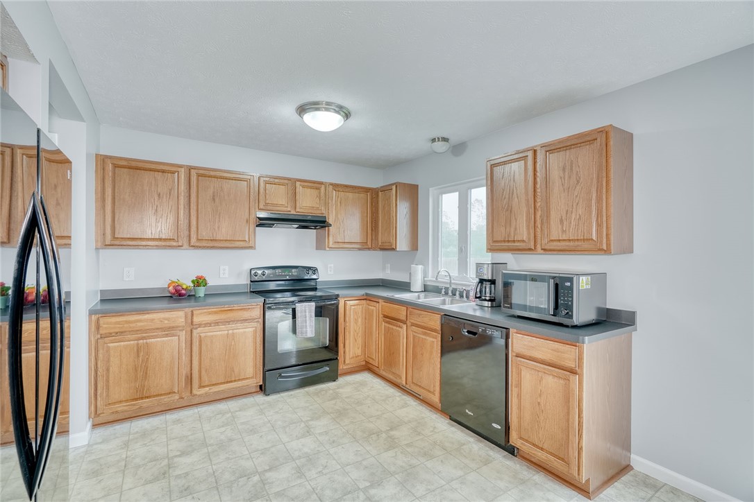 71 Westcombe Park, Henrietta, New York image 6