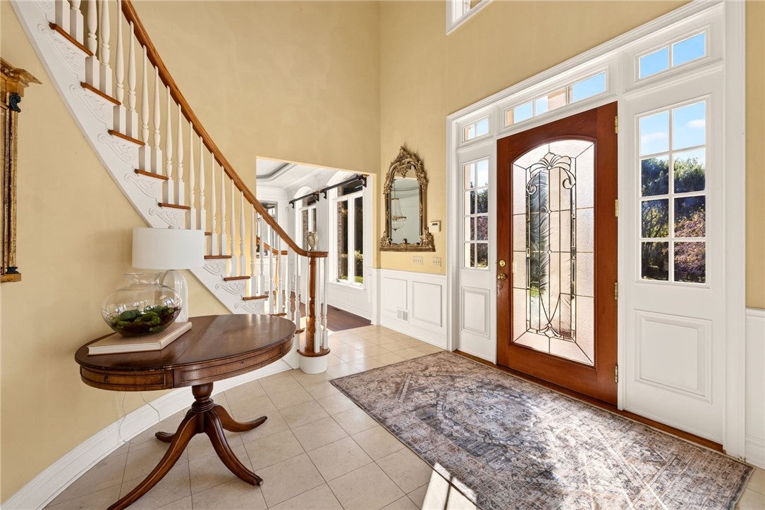 8 Braemar Way