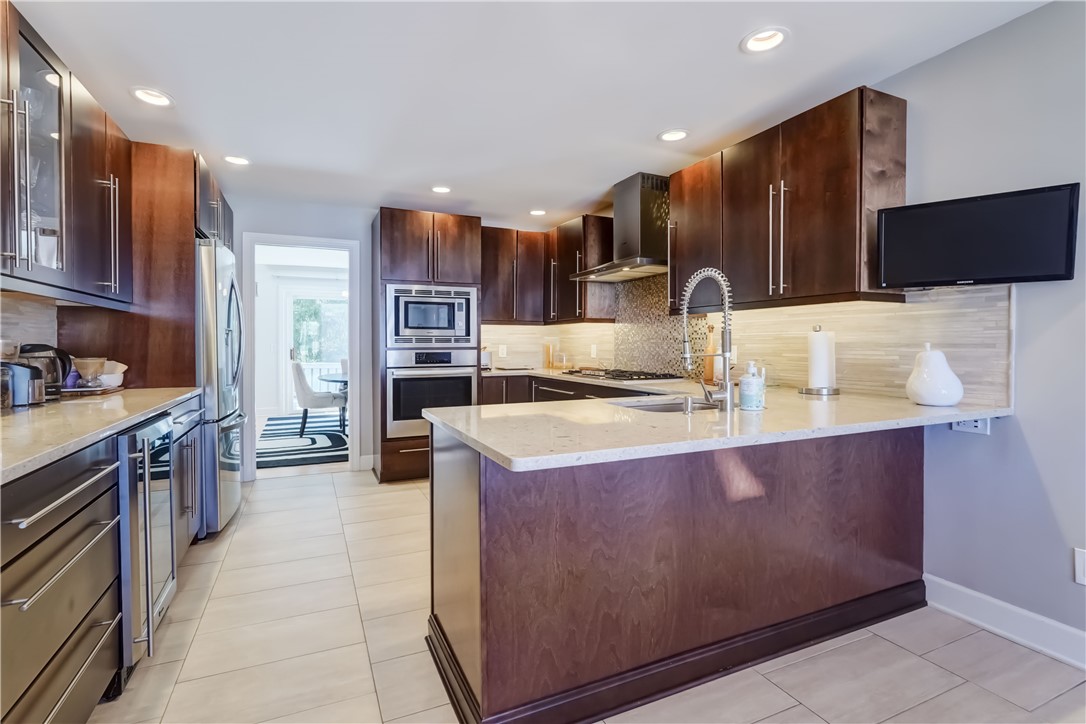 44 Tobey Court, Pittsford, New York image 22