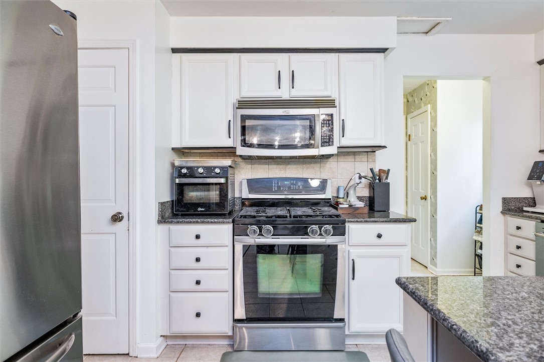 4 Mountain Road, Penfield, New York image 25