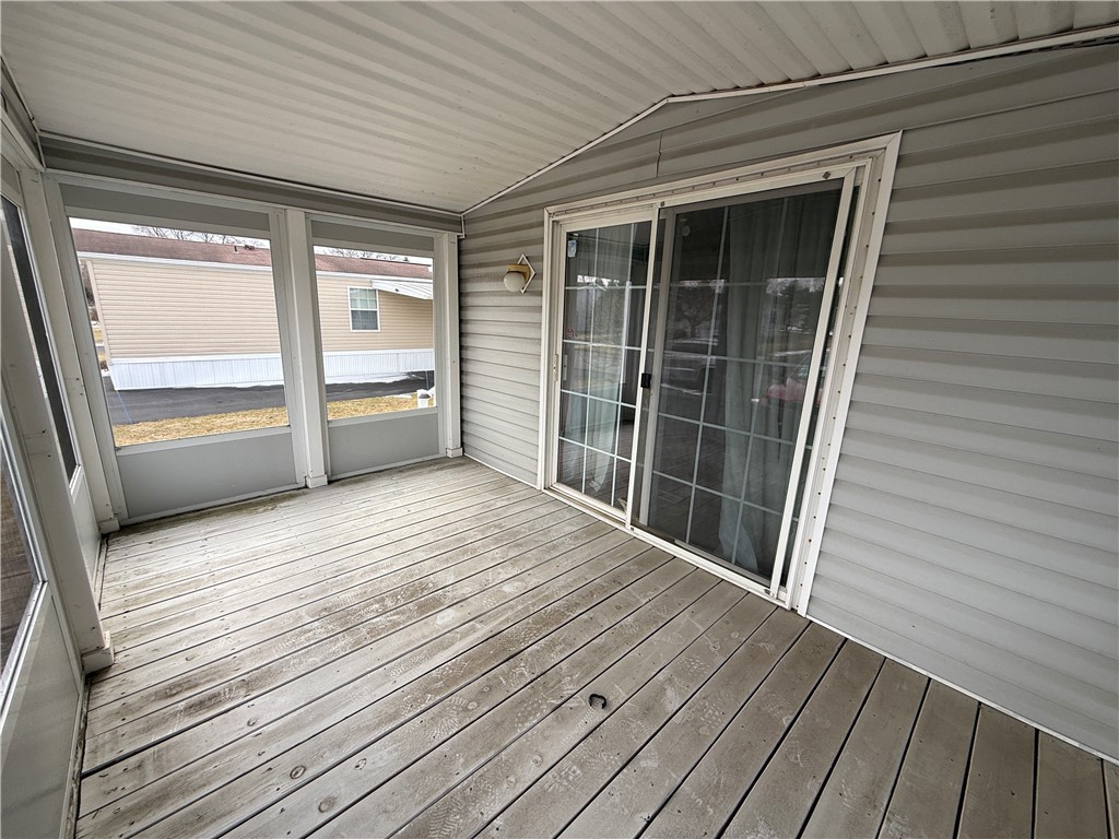 1021 Waterloo-Geneva #83 Road