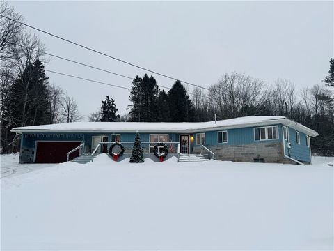 Photo of 194 Warner Road, Norwich, NY 13815 (MLS # R1656451)