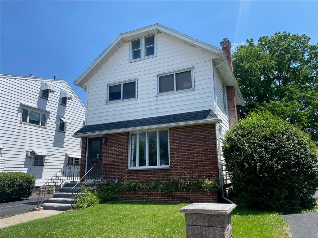 Photo of 708 N Winton Road, Rochester, NY 14609 (MLS # R1619891)