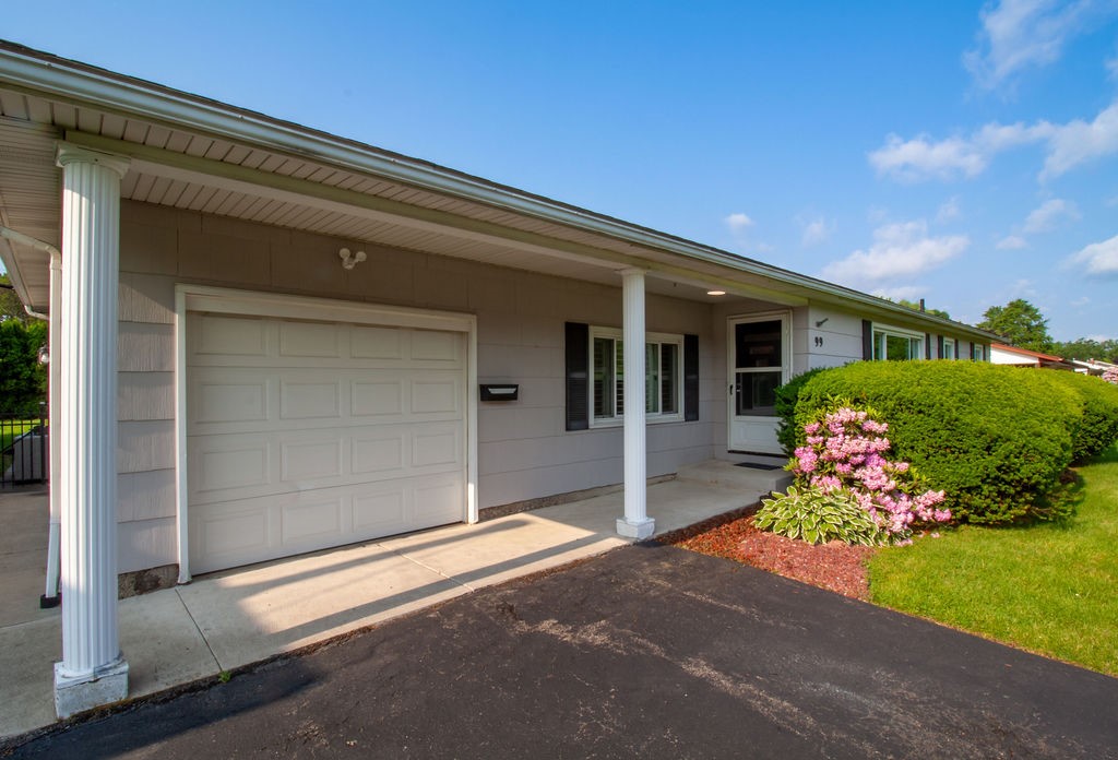 99 Kartes Drive, Greece, New York image 10